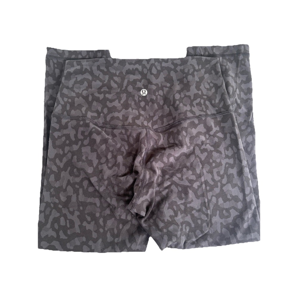 Lululemon Align High-Rise Crop Leggings Size 6 Wild Thing Camo Deep Coal